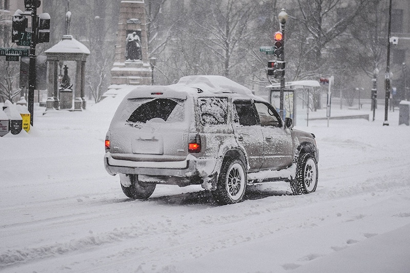 blog-snow-driving - Budget Transmission When to Service Your 4×4 Transfer Case: Signs, Intervals & Expert Tips - Budget Transmission